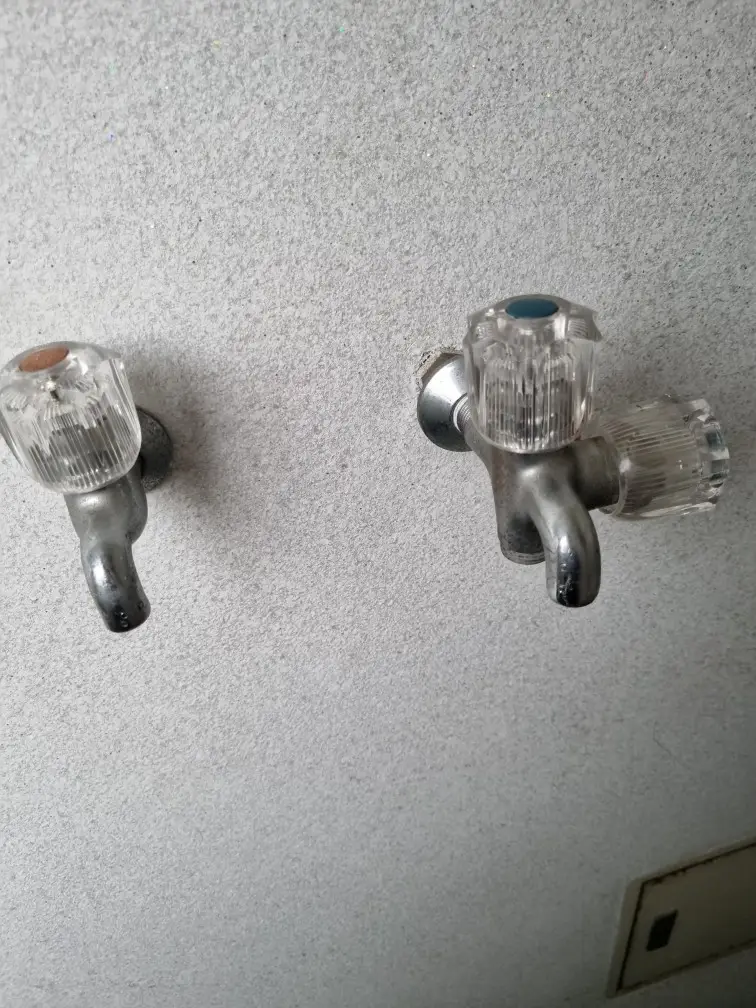 세탁실·베란다 수도꼭지 교체, 빨래용 수도 한 번에 새 걸로 바꿔 드립니다.